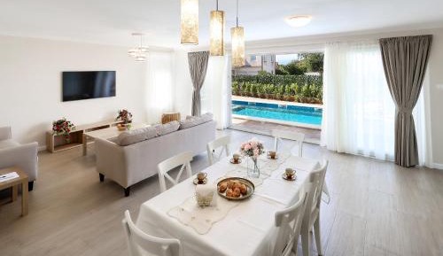 Two-Bedroom Apartment with Terrace