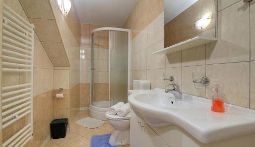 One Bedroom Apartment with Terrace and Sea View 1