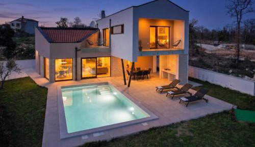 Two-Bedroom Villa