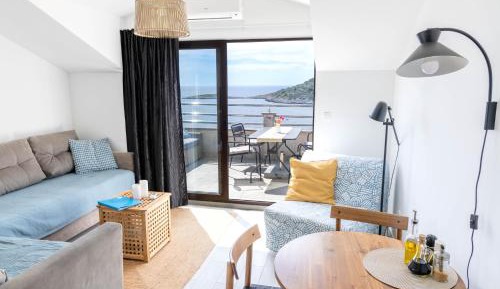 Studio with Sea View