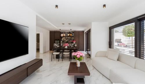 Four-Bedroom Vacation Home