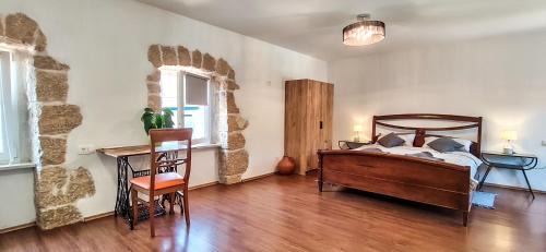 One-Bedroom Apartment with Terrace