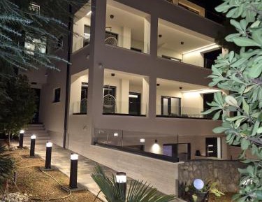 Two-Bedroom Apartment with Balcony and Sea View
