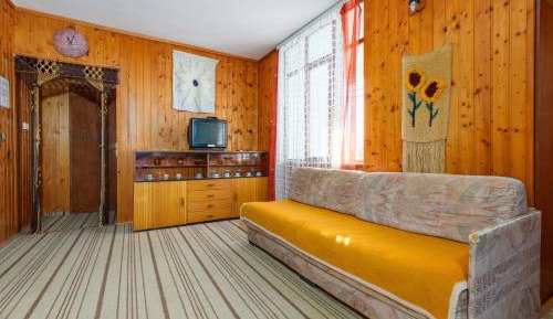 One-Bedroom Apartment with Balcony and Sea View