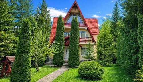 Six-Bedroom House