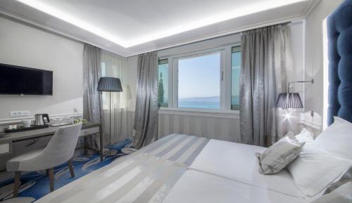 Standard Double or Twin Room with Sea View