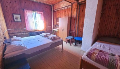 Basic Triple Room