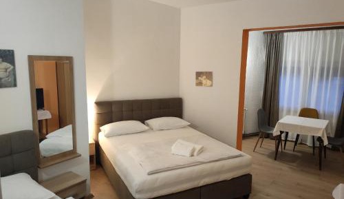 Triple Room with Private Bathroom