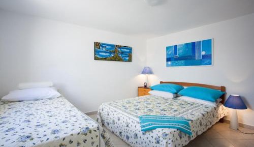 One-Bedroom Apartment with Terrace