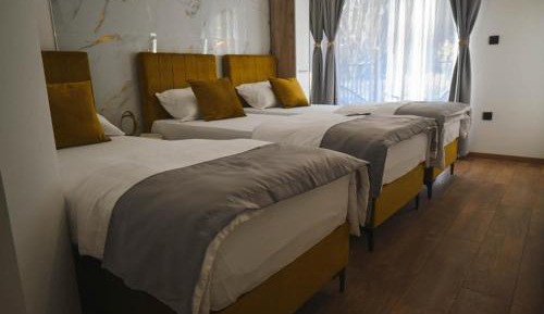Triple Room with Terrace