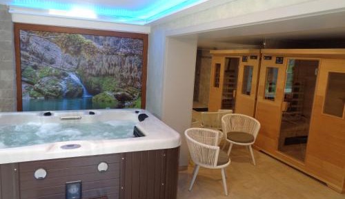 Two-Bedroom Holiday Home