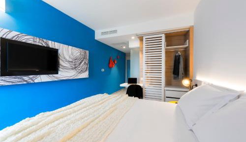 Double Room with Balcony and Sea View
