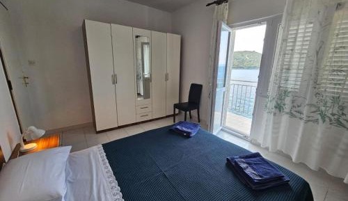 Two-Bedroom Apartment with Terrace and Sea View