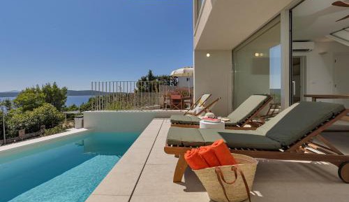 Three-Bedroom Vacation Home 
