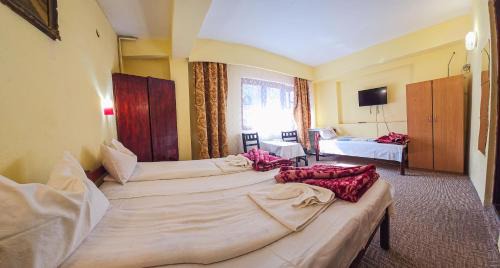 Triple Room with Balcony