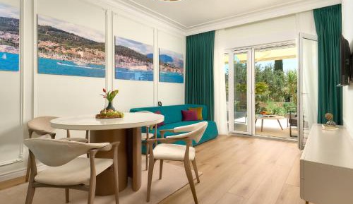 One-Bedroom Apartment with Balcony