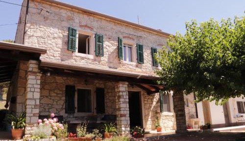 Two-Bedroom Apartment with Garden View