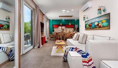 Five-Bedroom Holiday Home