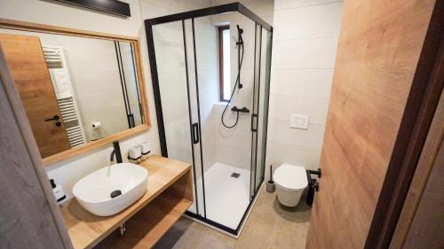 Double or Twin Room with Private Bathroom