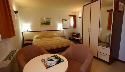 Deluxe Double Room with Balcony and Sea View
