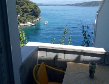 One-Bedroom Apartment with Terrace
