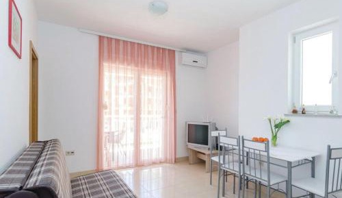 One-Bedroom Apartment - Second Floor