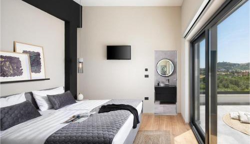 Five-Bedroom Holiday Home
