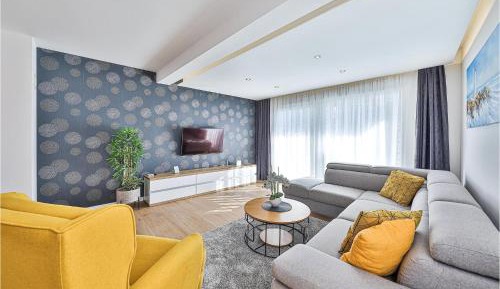 Four-Bedroom Vacation Home