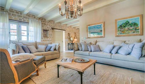 Four-Bedroom Vacation Home