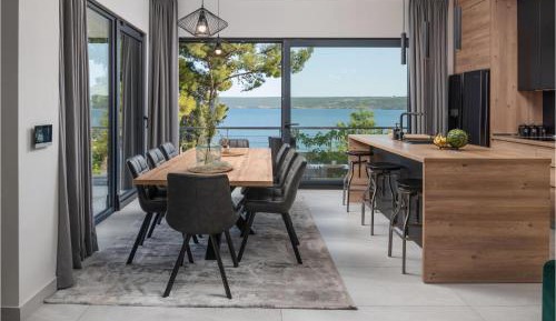 Four-Bedroom Vacation Home