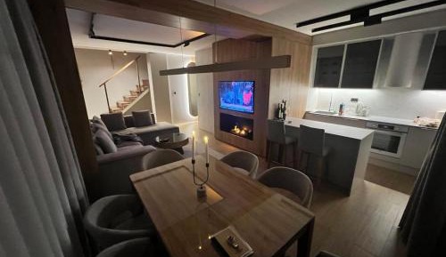 Deluxe Suite with Spa Bath