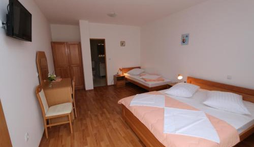 Triple Room - Ground Floor