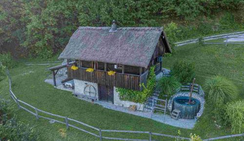 Duplex Two-Bedroom Holiday Home with Balcony