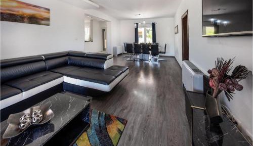 Five-Bedroom Holiday Home