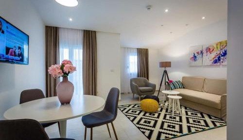 Comfort one-bedroom apartment with a balcony