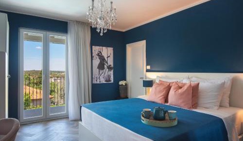 Double Room with Pool View