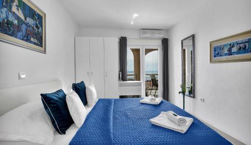 One-Bedroom Apartment with Balcony and Sea View