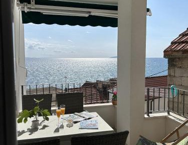 Apartment with Sea View