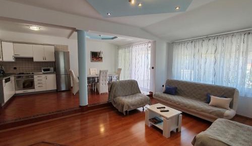 One-Bedroom Apartment with Balcony