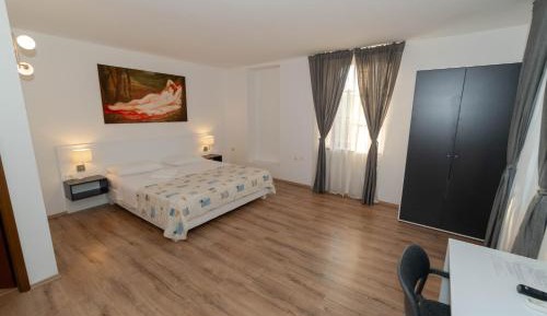 Double Room with Extra Bed