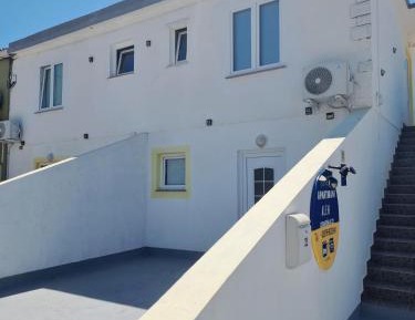 Two-Bedroom Apartment with Balcony and Sea View