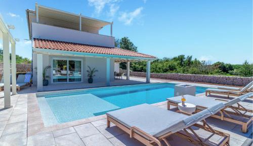 Four-Bedroom Vacation Home