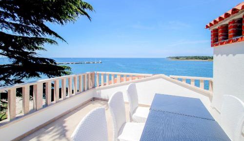 Apartment with Sea View