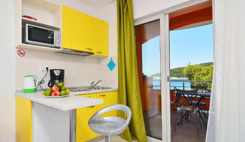 Studio Apartment with Sea View