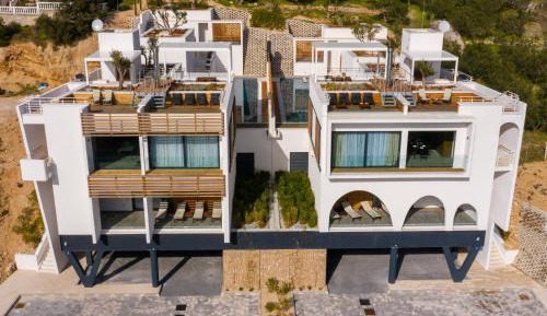 Seven-Bedroom Villa