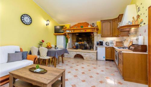 One-Bedroom Holiday Home