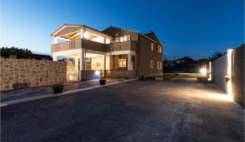 Five-Bedroom Holiday Home