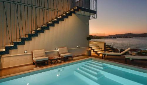 Three-Bedroom Vacation Home 