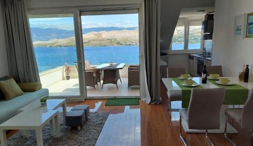 Penthouse Apartment with Sea View