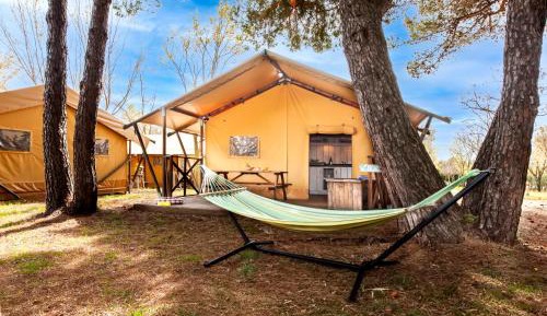 Deluxe Safari Tent